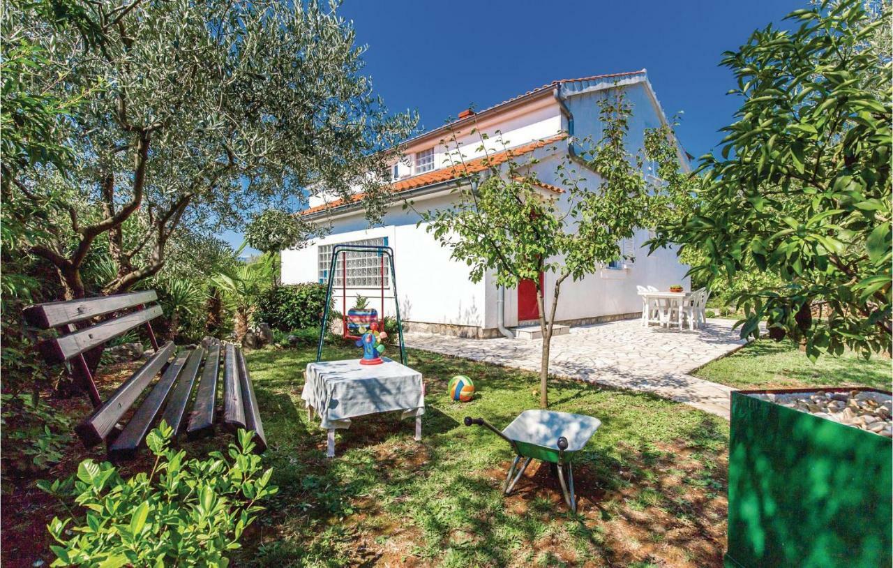 Lovely Apartment In Krk With Wifi Brzac Exterior foto